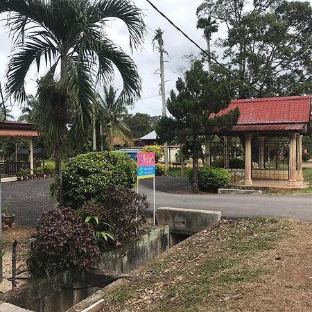 Opro S&S Homestay Pagoh Malay Only มัวร์ ภายนอก รูปภาพ