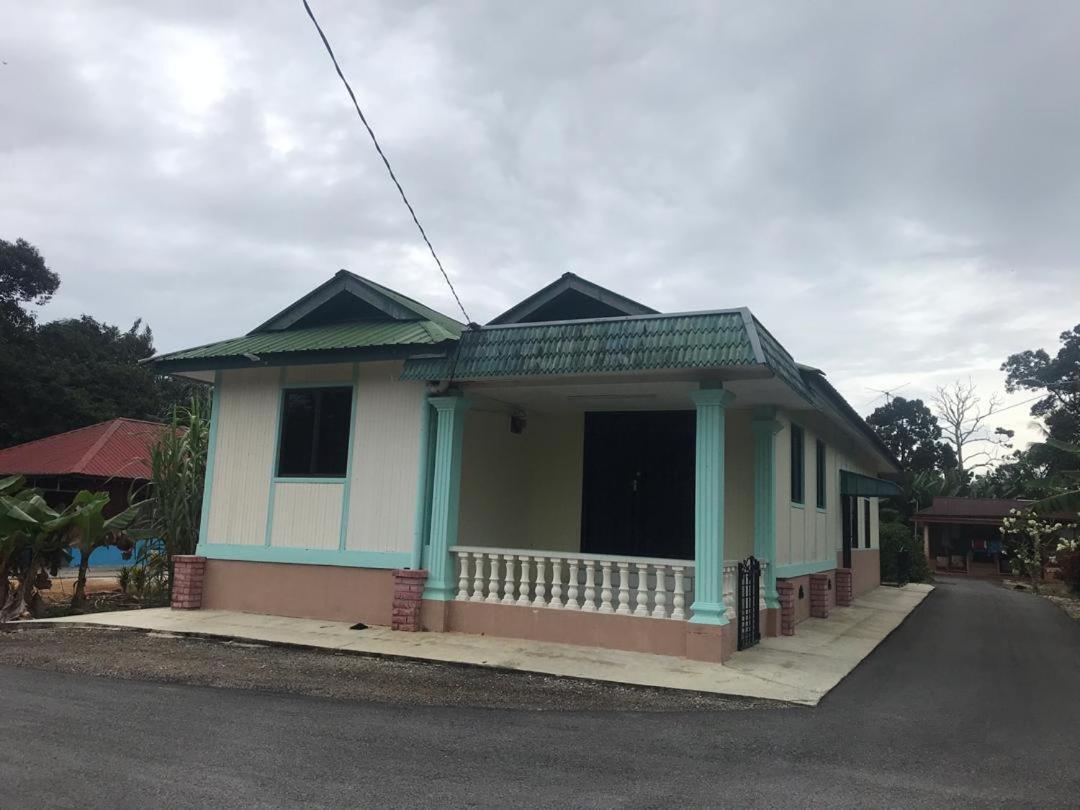 Opro S&S Homestay Pagoh Malay Only มัวร์ ภายนอก รูปภาพ