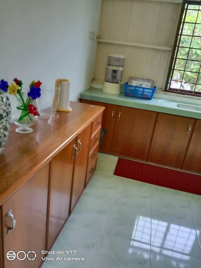 Opro S&S Homestay Pagoh Malay Only มัวร์ ภายนอก รูปภาพ