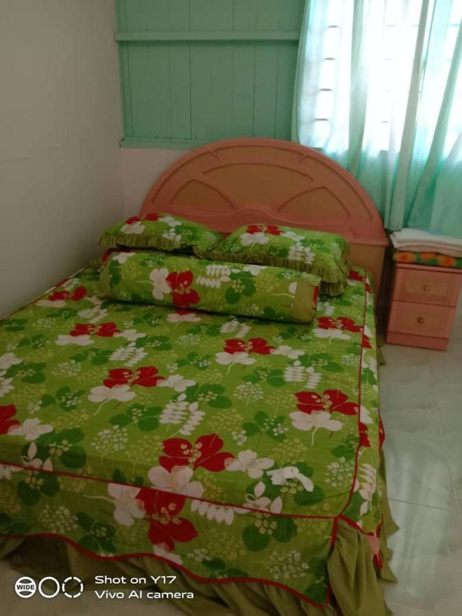 Opro S&S Homestay Pagoh Malay Only มัวร์ ภายนอก รูปภาพ